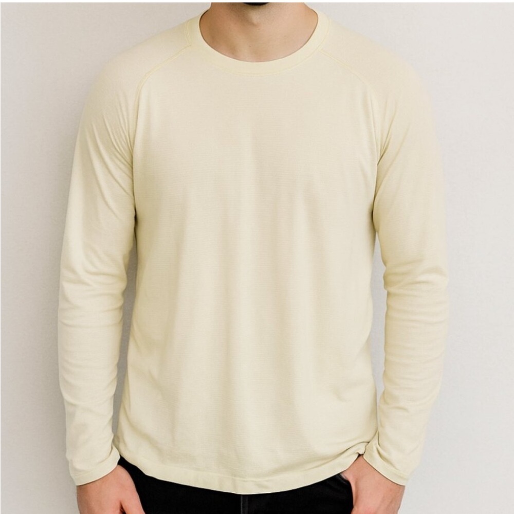 Lululemon Men's Metal Vent Tech Long Sleeve 2.0 size large pale yellow